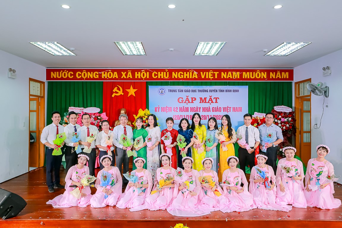 Kỷ niệm 42 năm ngày nhà giáo Việt Nam